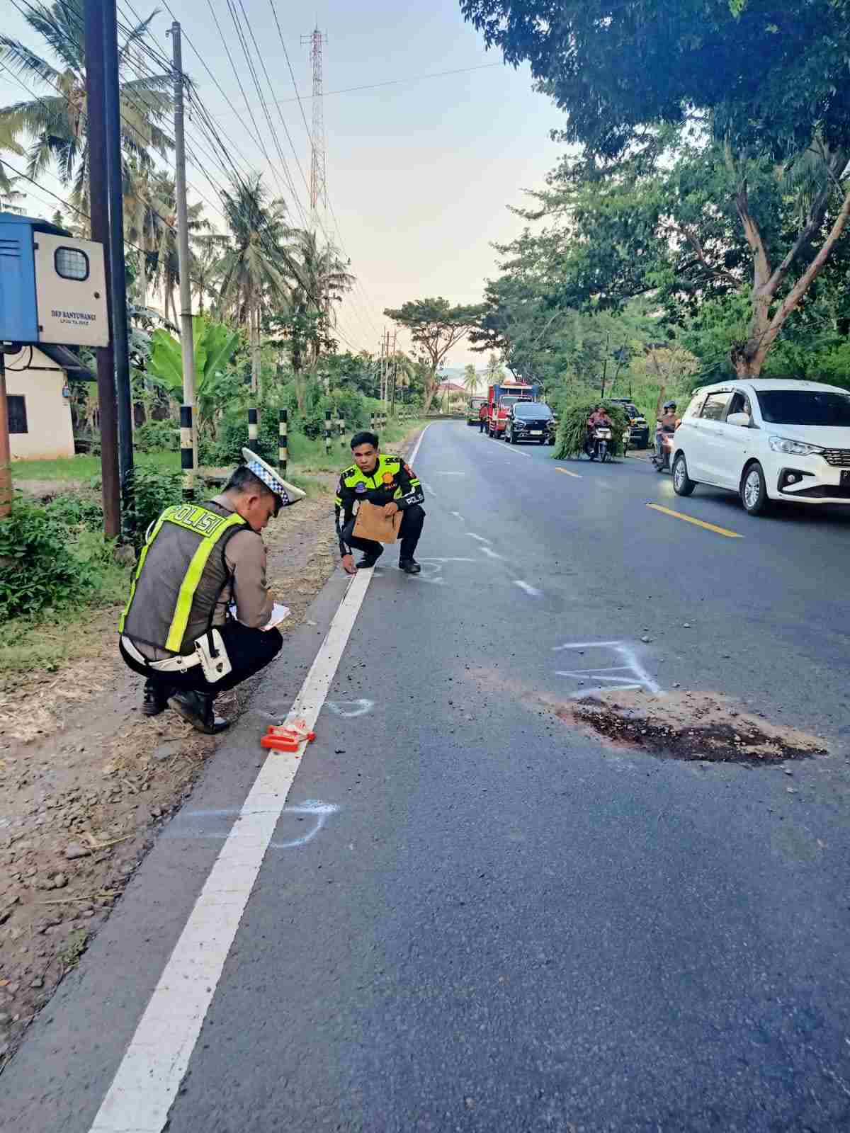 Tragis Dua Pengendara Motor Tewas Terlindas Truk di Jalur Nasional Banyuwangi–Situbondo