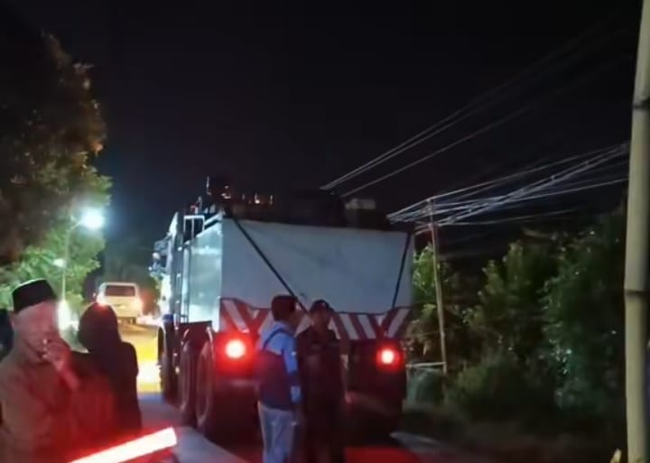 Travo 150 Ton Melintas Tanpa Pengawalan, Diduga Cacat Izin dan Picu Kekhawatiran di Jalan Nasional Banyuwangi