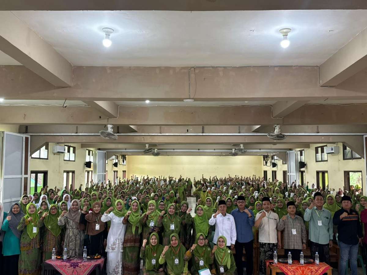 Semarak Harlah ke-80, Muslimat NU Banyuwangi Perkuat Solidaritas dan Cetak Kader Dai’yah Berkualitas