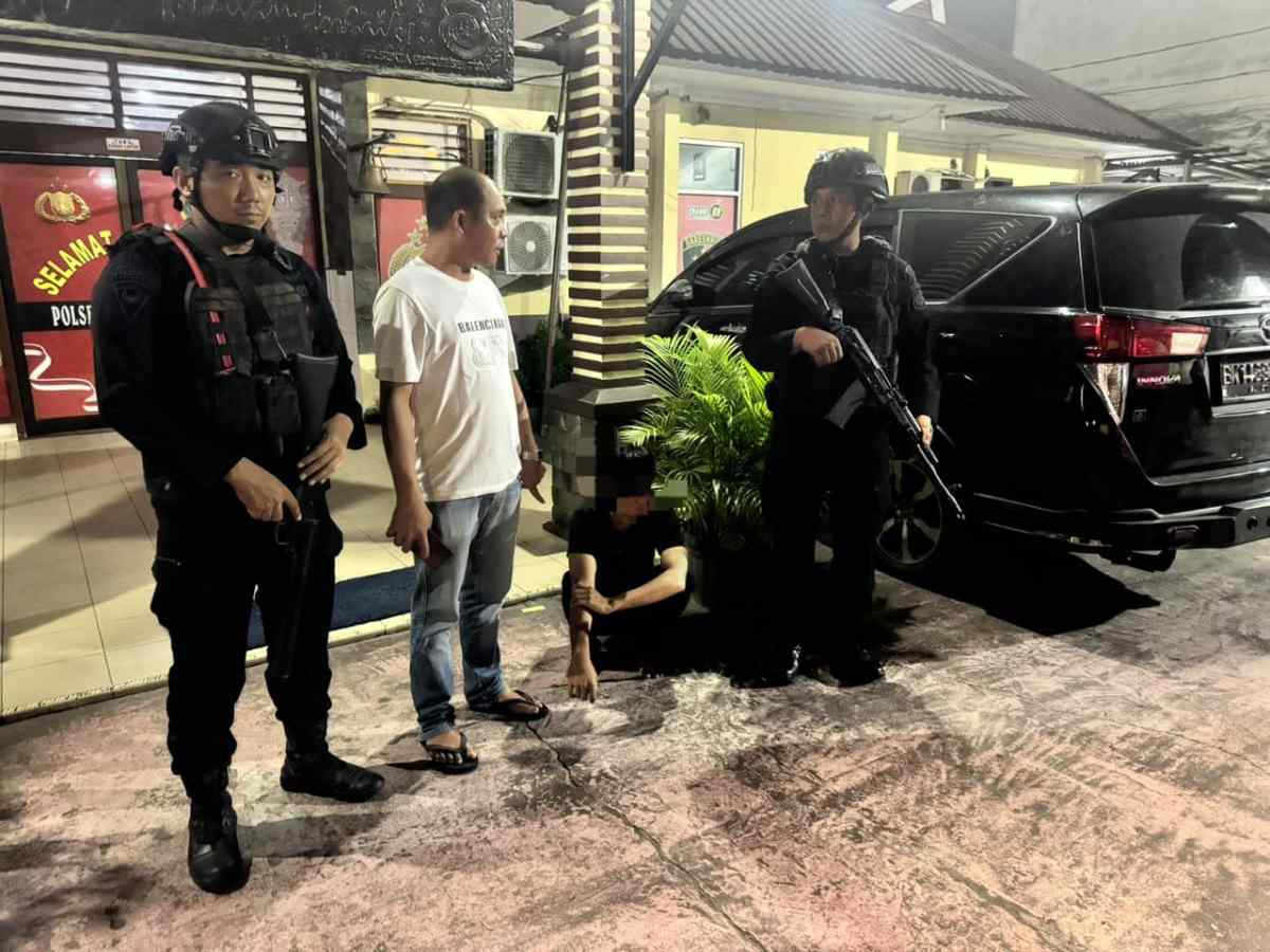 Brimob Polda Sumut Gagalkan Tawuran Dini Hari di Medan, Empat Pemuda dan Dua Kelewang Diamankan